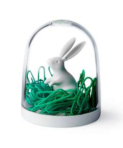 Купить Держатель для скрепок bunny in the field в Астане и по всему Казахстану.Держатель для скрепок bunny in the field