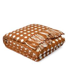Купить Покрывало из хлопка polka dots карамельного цвета из коллекции essential, 230х250 см в Астане и по всему Казахстану.Покрывало из хлопка polka dots карамельного цвета из коллекции essential, 230х250 см