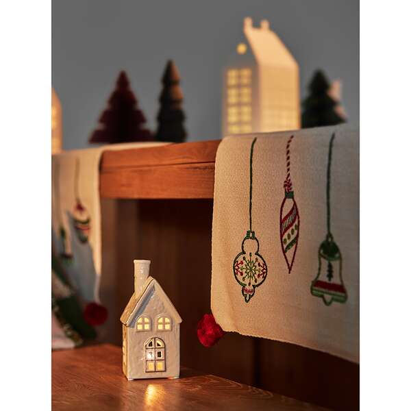 Купить Дорожка с вышивкой christmas decorations из коллекции new year essential, 45х150 см в Астане и по всему Казахстану.Дорожка с вышивкой christmas decorations из коллекции new year essential, 45х150 см, изображение 3